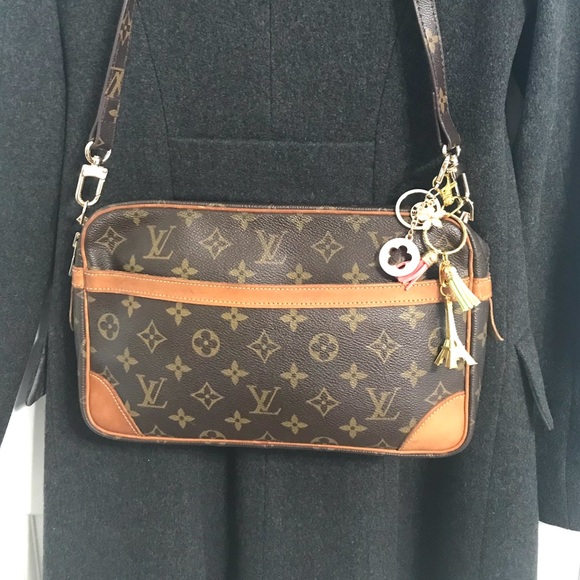 Louis Vuitton Handbags - ✅AUTHENTIC COMPEIGNE CLUTCH LOUIS VUITTON